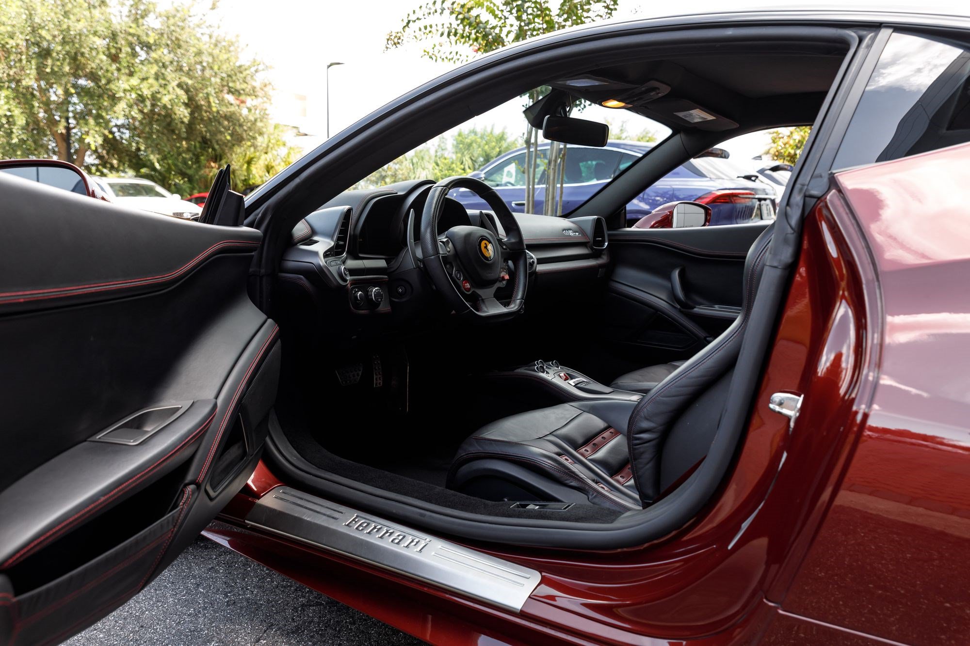 Used 2011 Ferrari 458 Italia Coupe RWD image 21