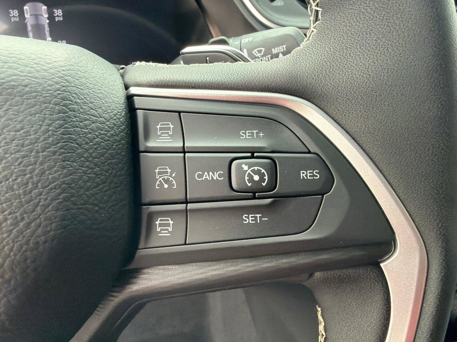 New 2026 Jeep Grand Cherokee Laredo X image 16