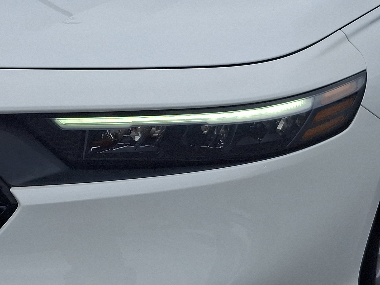 Used 2024 Honda Accord EX image 10