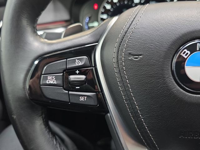 Used 2018 BMW 530i xDrive AWD/4WD image 16