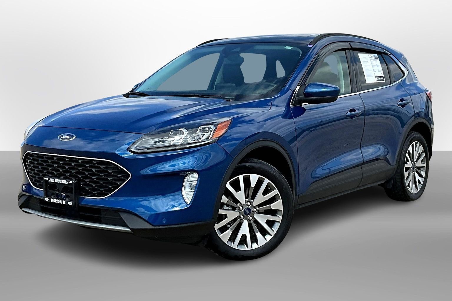 Used 2022 Ford Escape Titanium w/ Class II Trailer Tow Package image 13