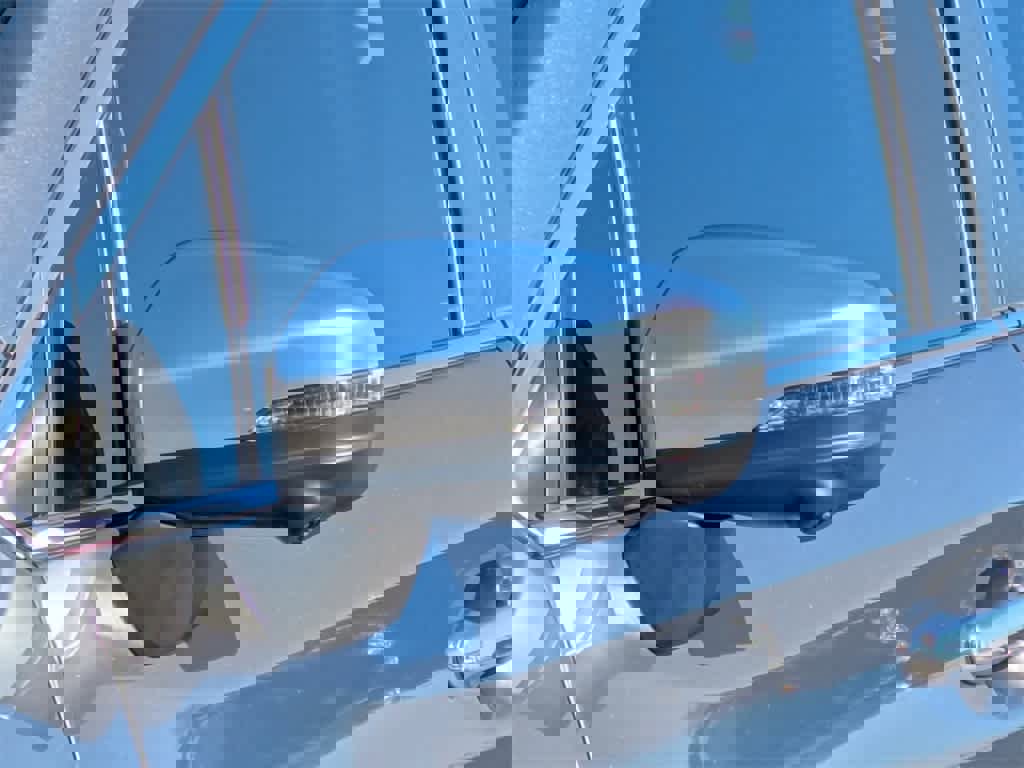 Used 2023 Subaru Ascent Touring image 11