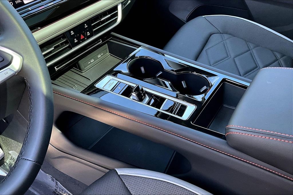 New 2026 Volkswagen Atlas Peak Edition image 19