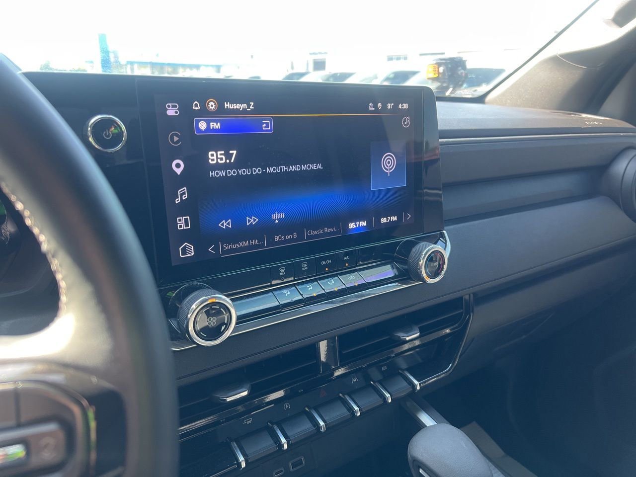 Used 2025 Chevrolet Colorado W/T w/ Advanced Trailering Package image 27