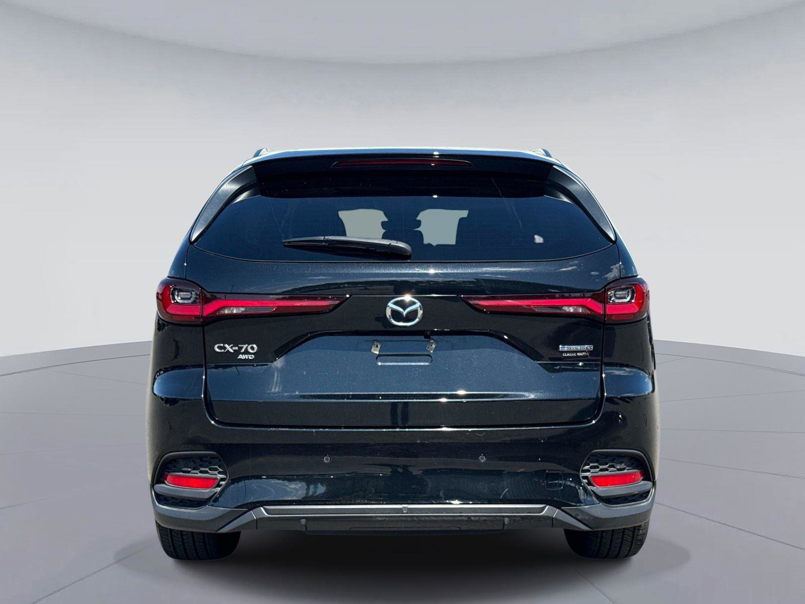 Certified 2025 MAZDA CX-70 3.3 Turbo w/ Preferred Package AWD/4WD image 4