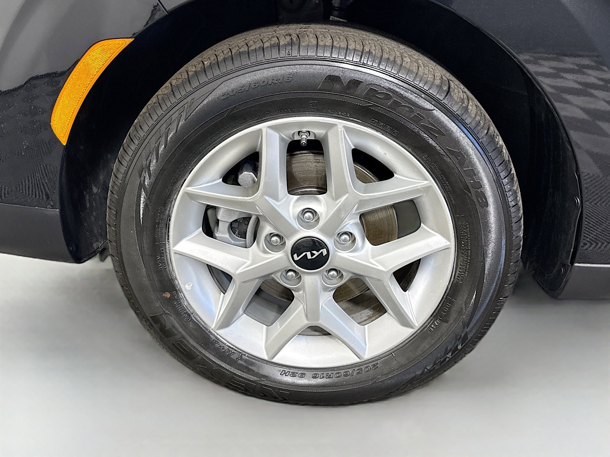 Used 2025 Kia Soul LX w/ LX Technology Package image 37