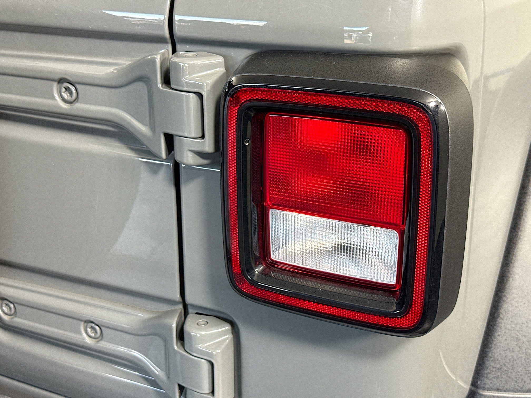 Used 2019 Jeep Wrangler Unlimited Sport S image 34