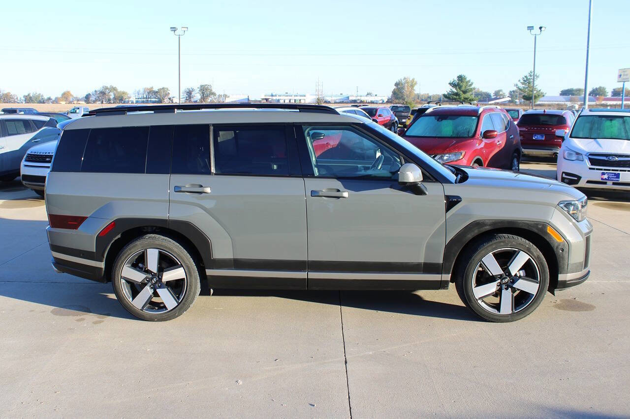 Used 2024 Hyundai Santa Fe Limited image 4