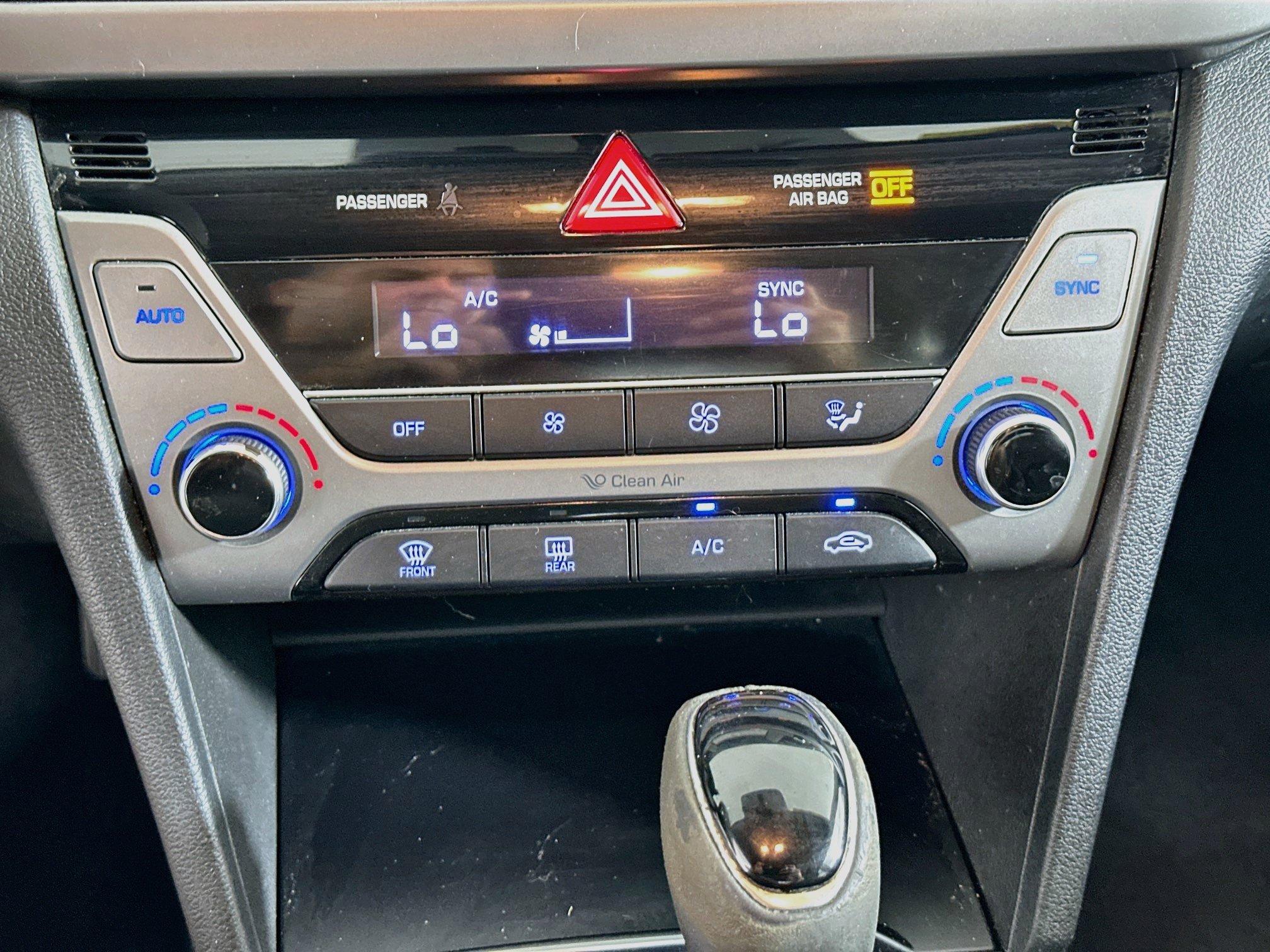 Used 2017 Hyundai Elantra Limited FWD image 24