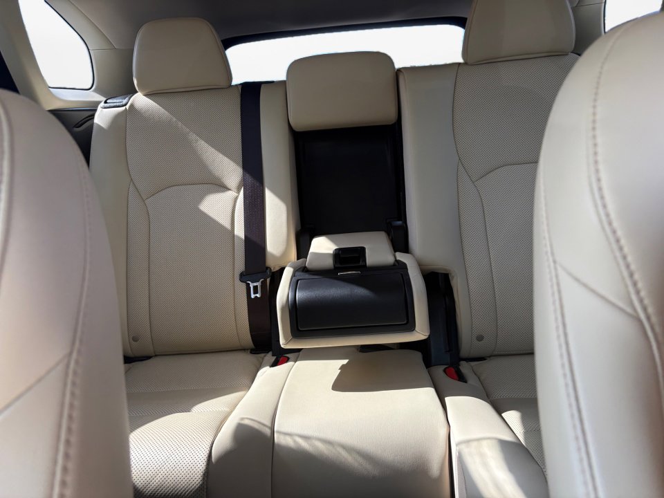 Used 2022 Lexus RX 350L FWD w/ Premium Package image 15