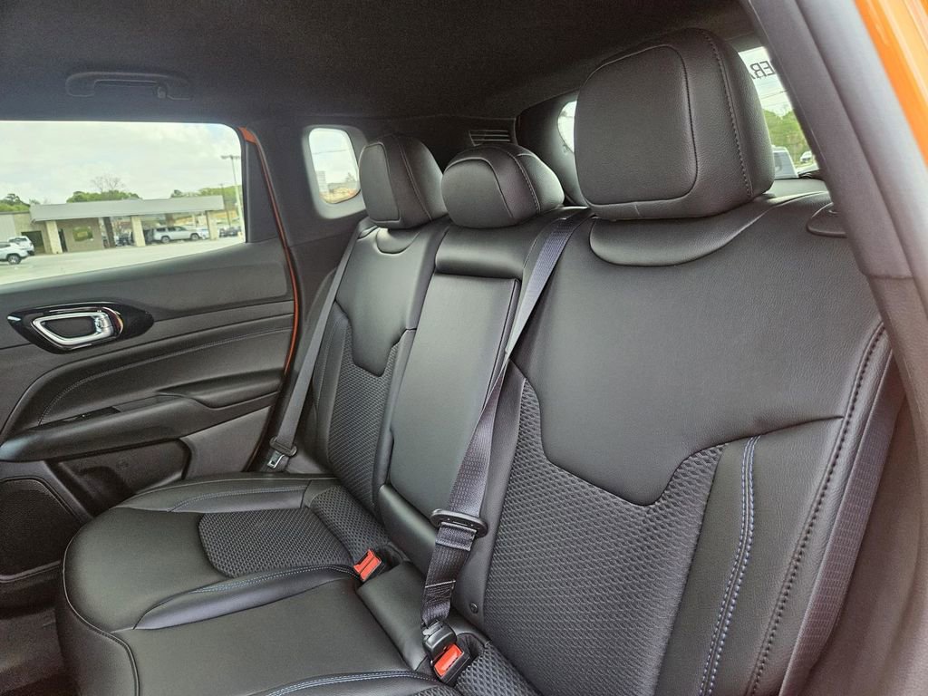 New 2026 Jeep Compass Latitude image 27