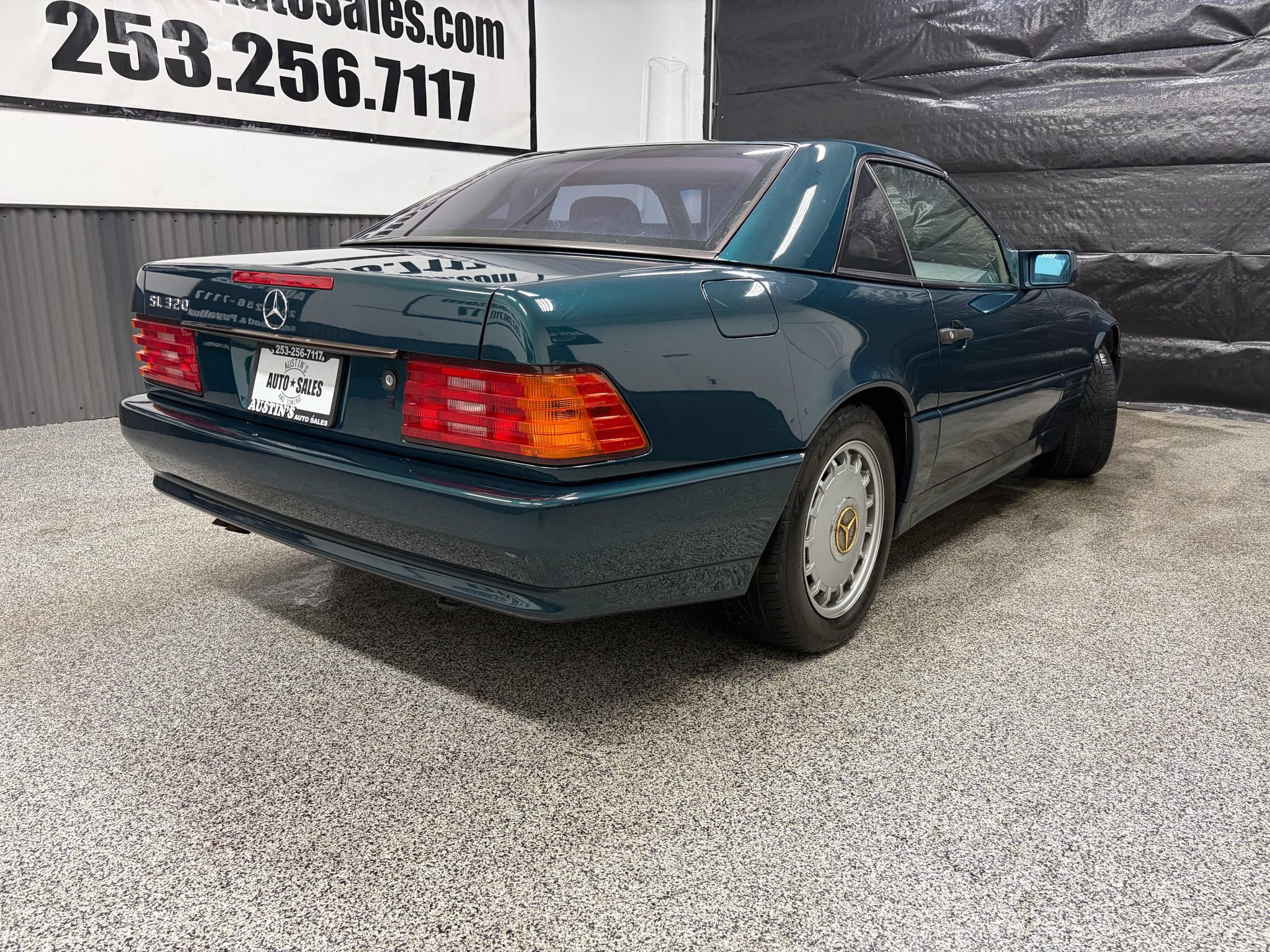 Used 1995 Mercedes-Benz SL 320 image 3