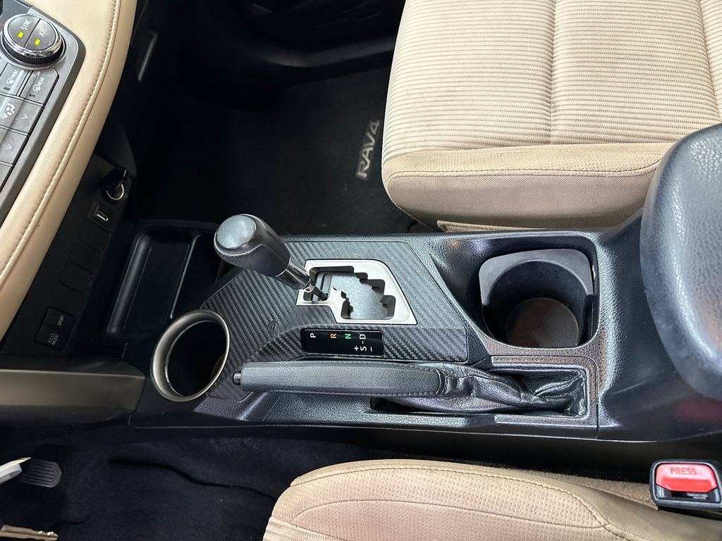 Used 2015 Toyota RAV4 XLE FWD image 30