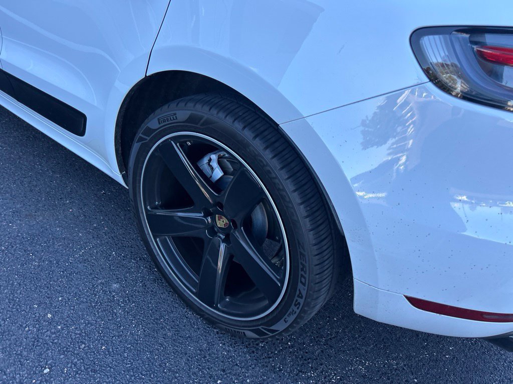 Used 2020 Porsche Macan Turbo AWD/4WD image 9