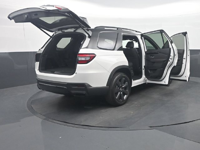 New 2026 Honda Pilot Sport image 40