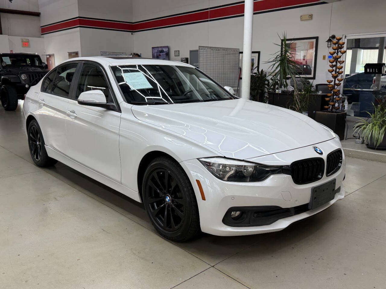 Used 2016 BMW 320i xDrive Sedan