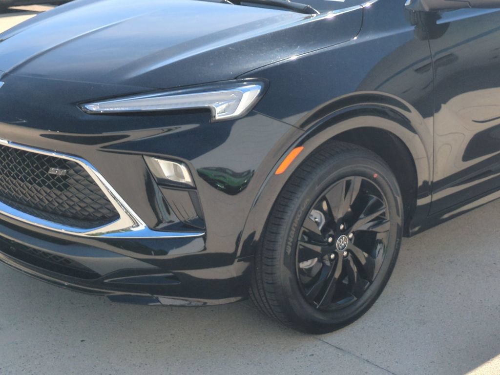 Used 2024 Buick Encore GX Sport Touring FWD image 10