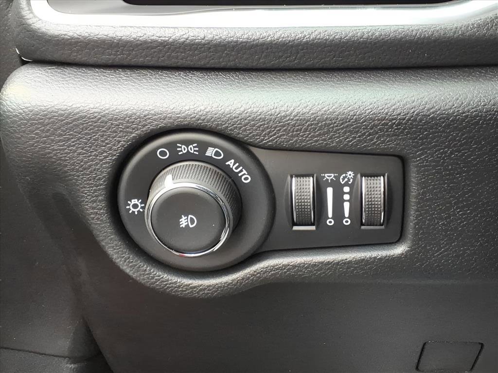 New 2026 Chrysler Pacifica Limited w/ S Appearance Package image 19