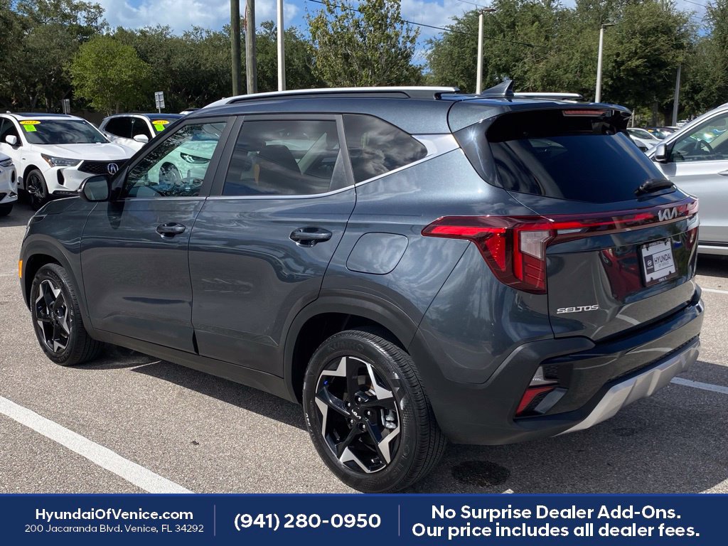 Used 2024 Kia Seltos EX AWD/4WD image 11