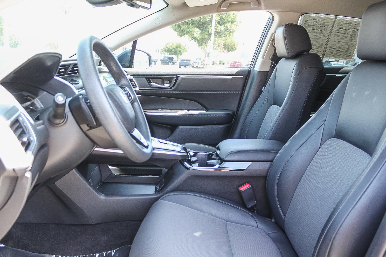 Certified 2020 Honda Clarity Plug-In Hybrid image 19