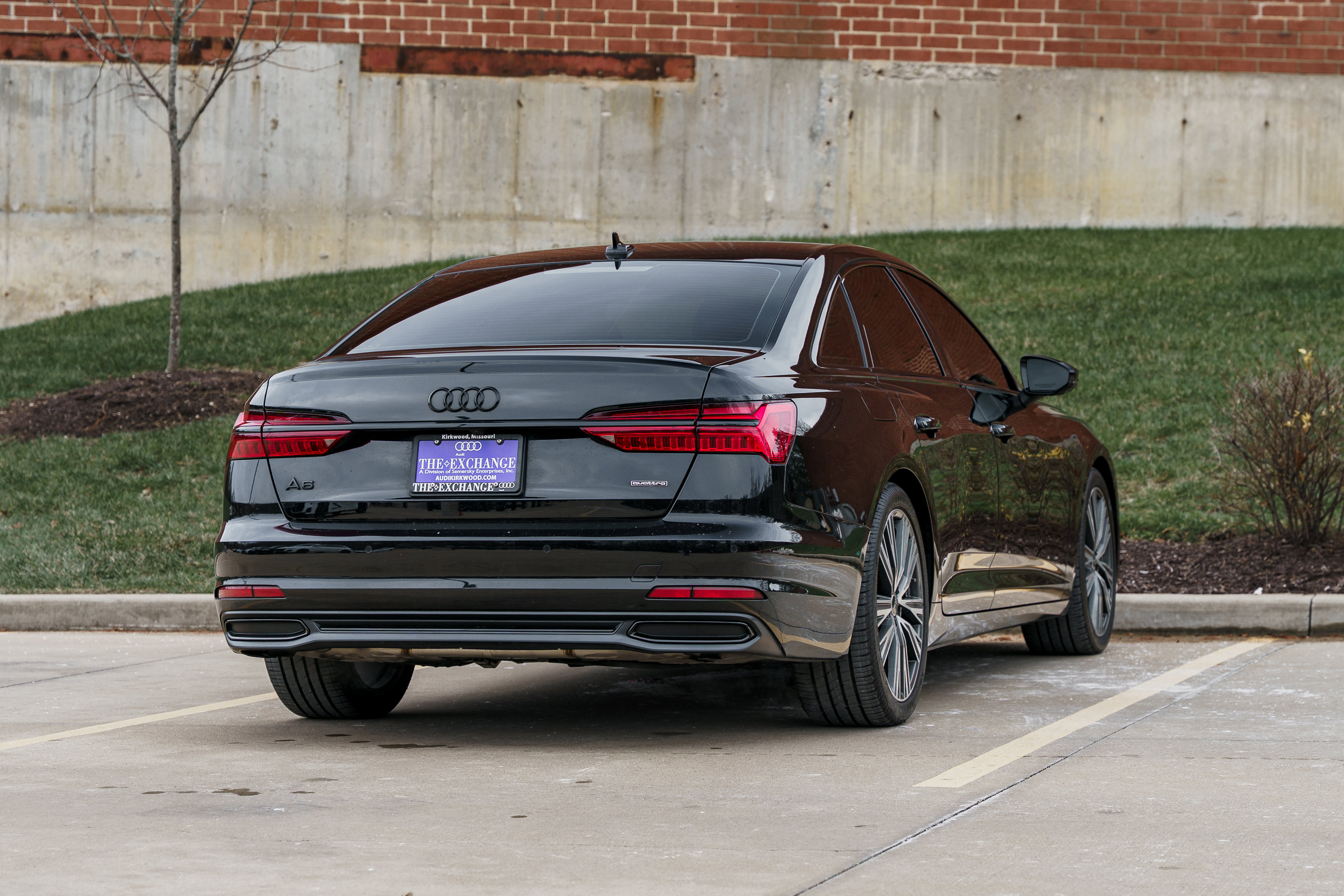 Used 2023 Audi A6 Premium Plus w/ Premium Plus Package image 4