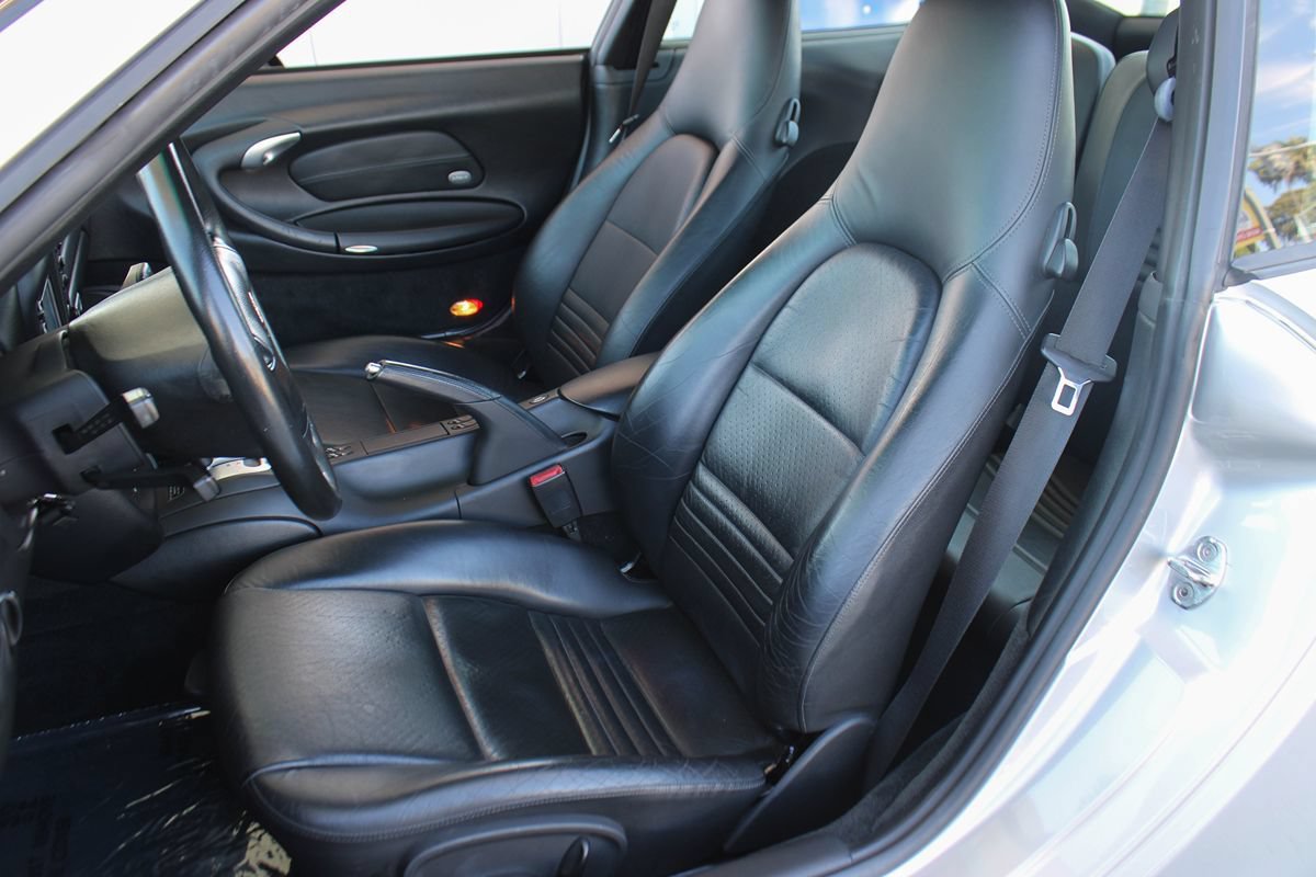 Used 2002 Porsche 911 GT3 RS image 17