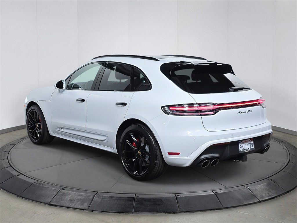 Used 2025 Porsche Macan GTS image 3