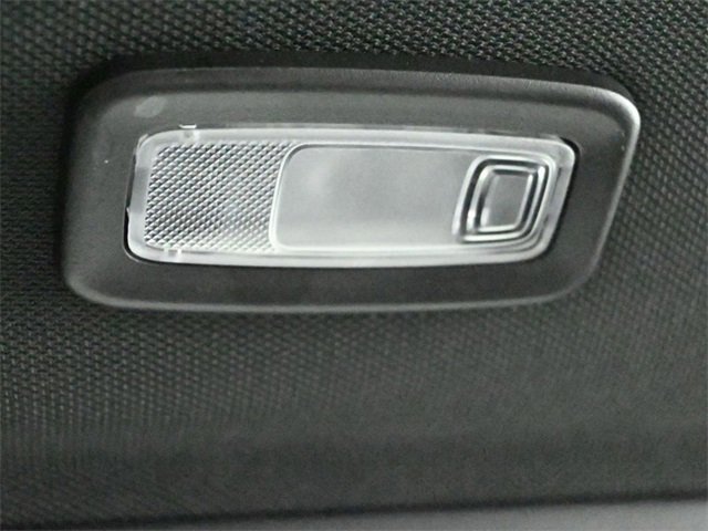 Used 2022 Chevrolet Tahoe LT w/ Luxury Package image 17