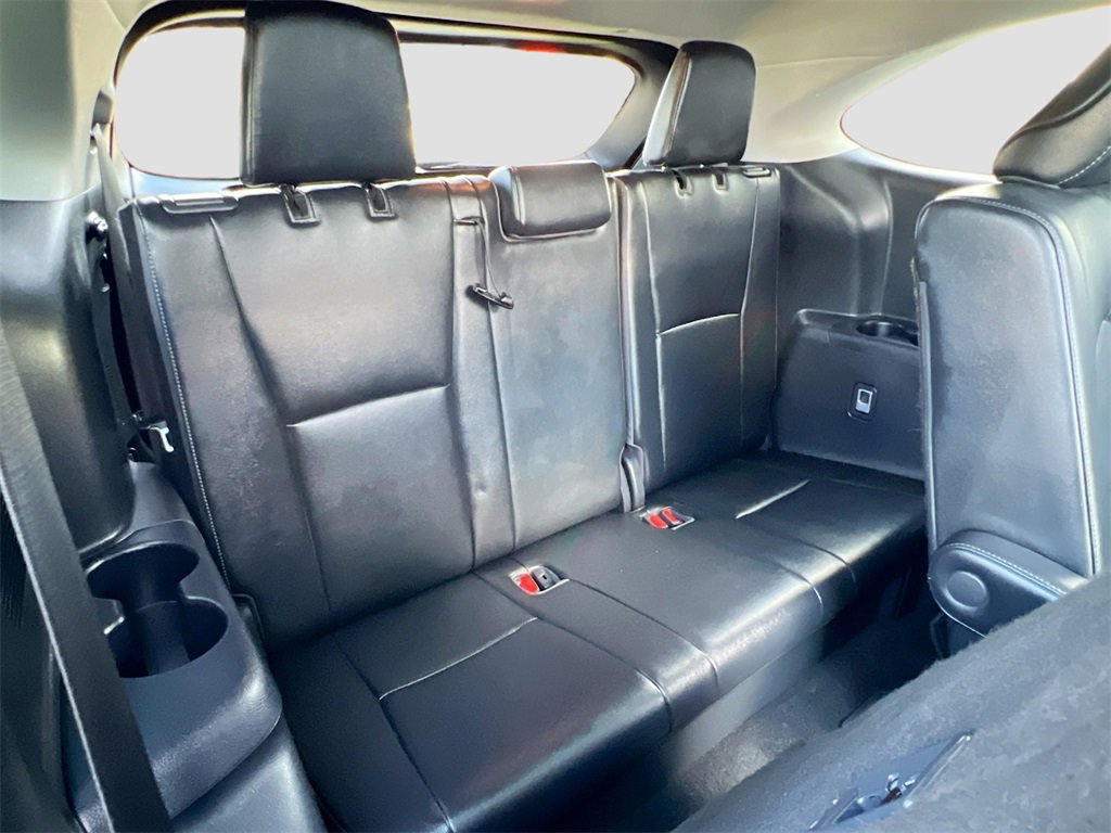 Used 2023 Toyota Highlander Platinum image 27