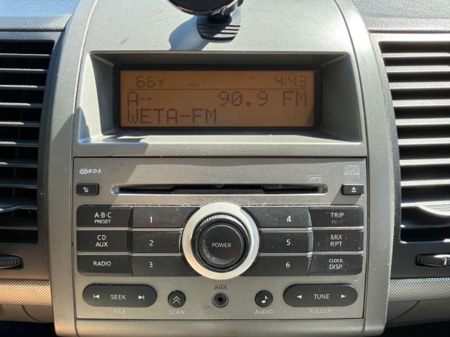 Used 2009 Nissan Sentra 2.0 S FWD image 12