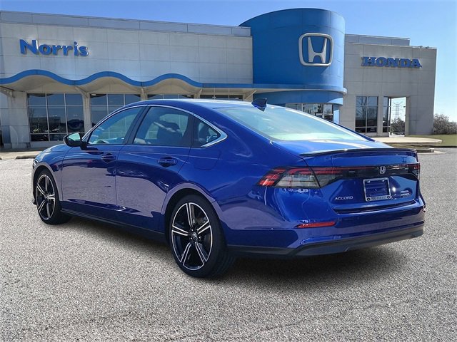 Used 2025 Honda Accord Sport image 3