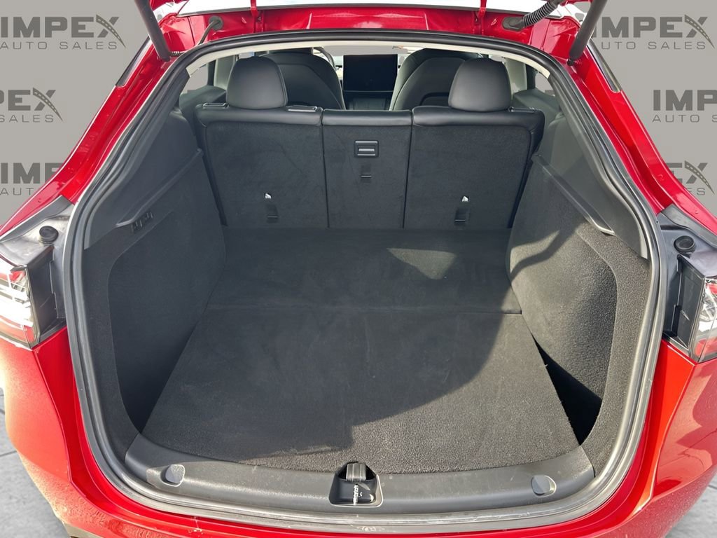 Used 2023 Tesla Model Y Long Range image 29
