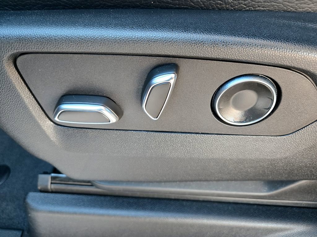 Used 2024 GMC Yukon Denali image 27