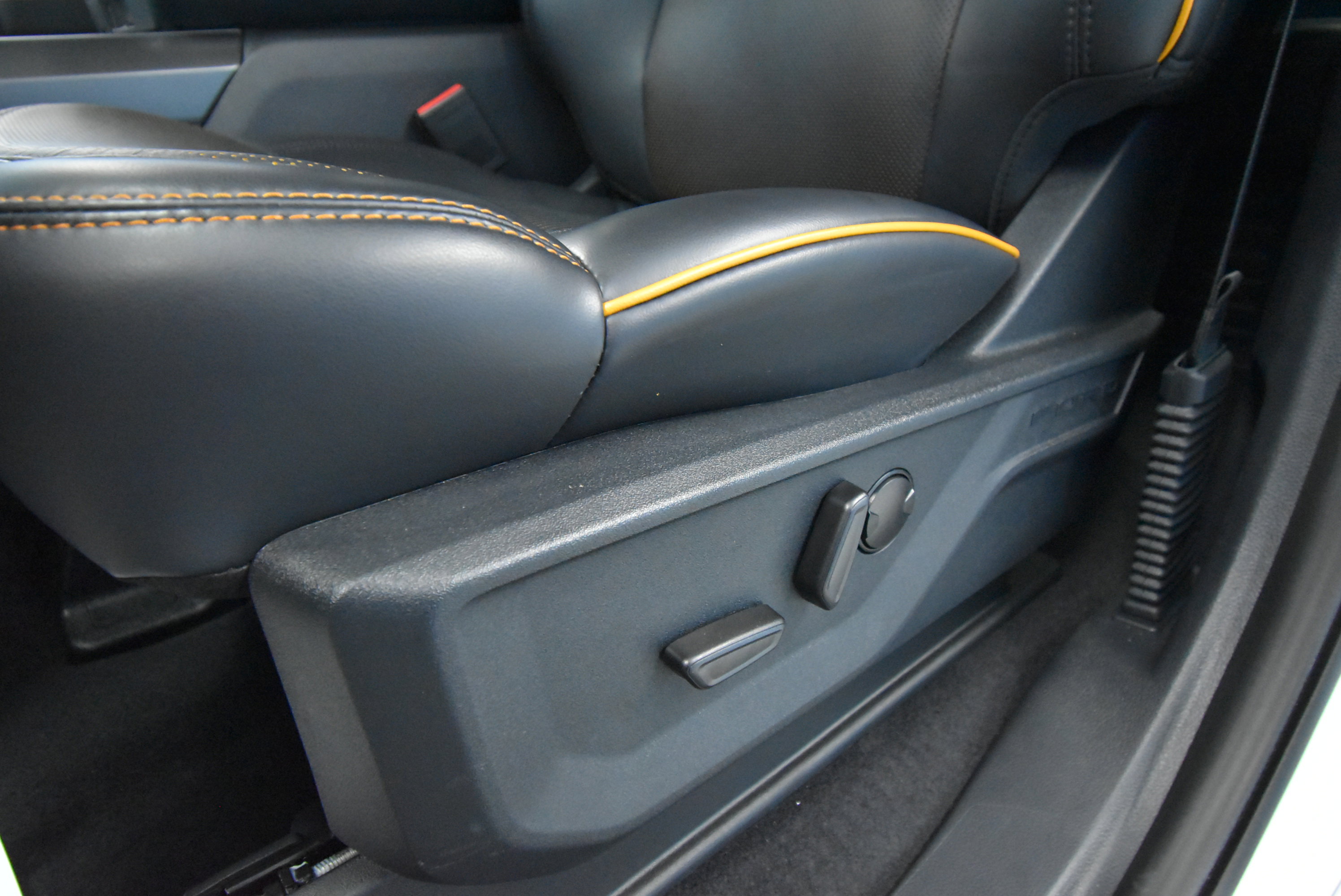 New 2025 Ford F150 Tremor w/ Equipment Group 402A High image 5