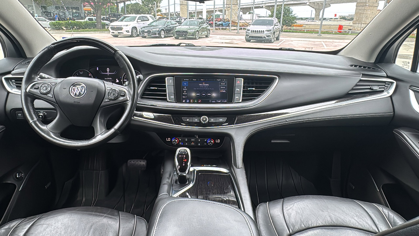 Used 2020 Buick Enclave Avenir w/ Avenir Technology Package FWD image 16