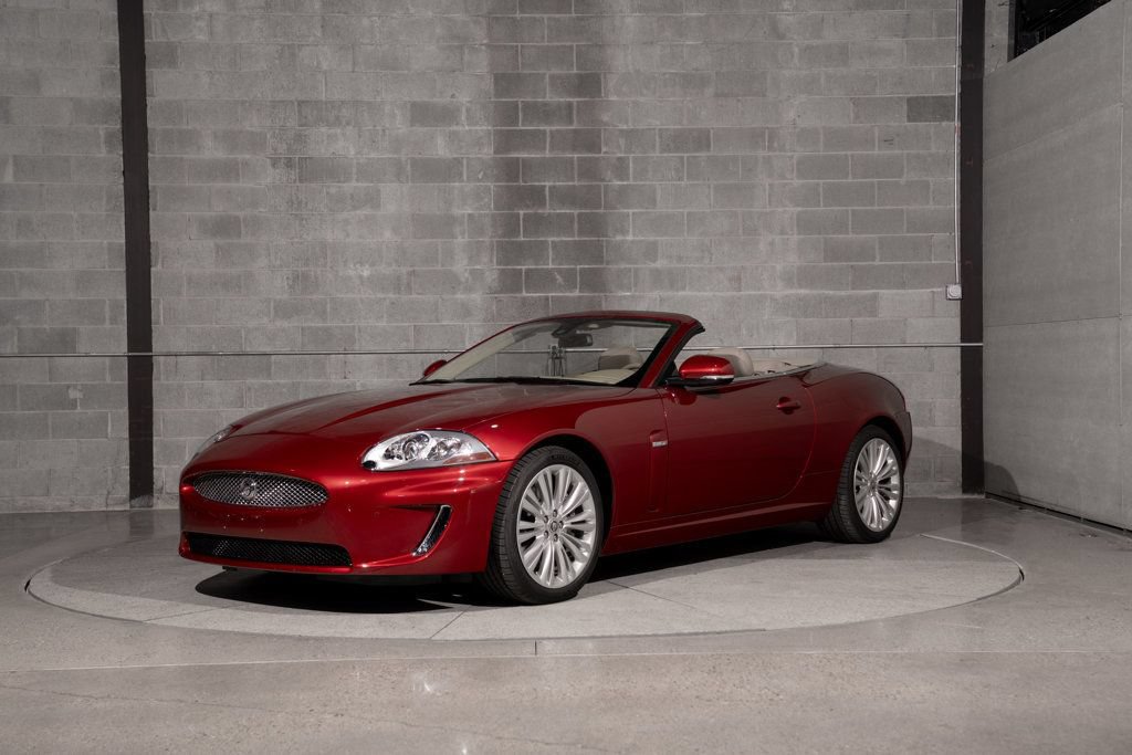 Used 2010 Jaguar XK Convertible RWD image 5