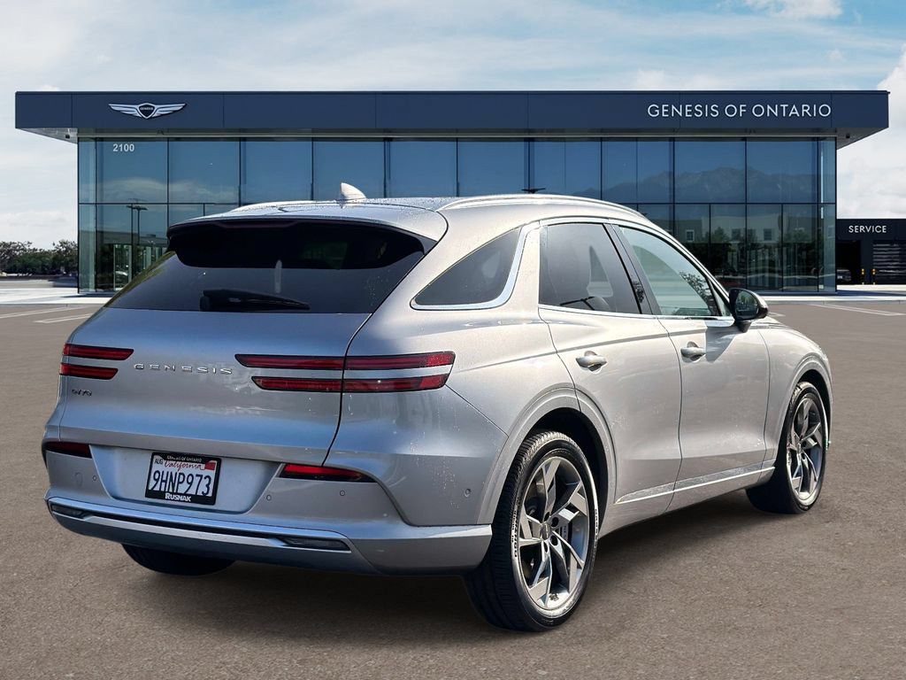 Certified 2023 Genesis Electrified GV70 AWD/4WD image 4