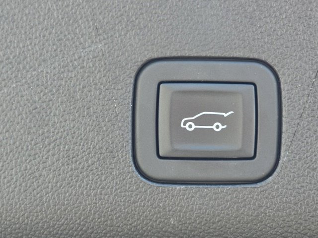 Used 2025 Chevrolet Tahoe High Country w/ Sun And Tow Package AWD/4WD image 38