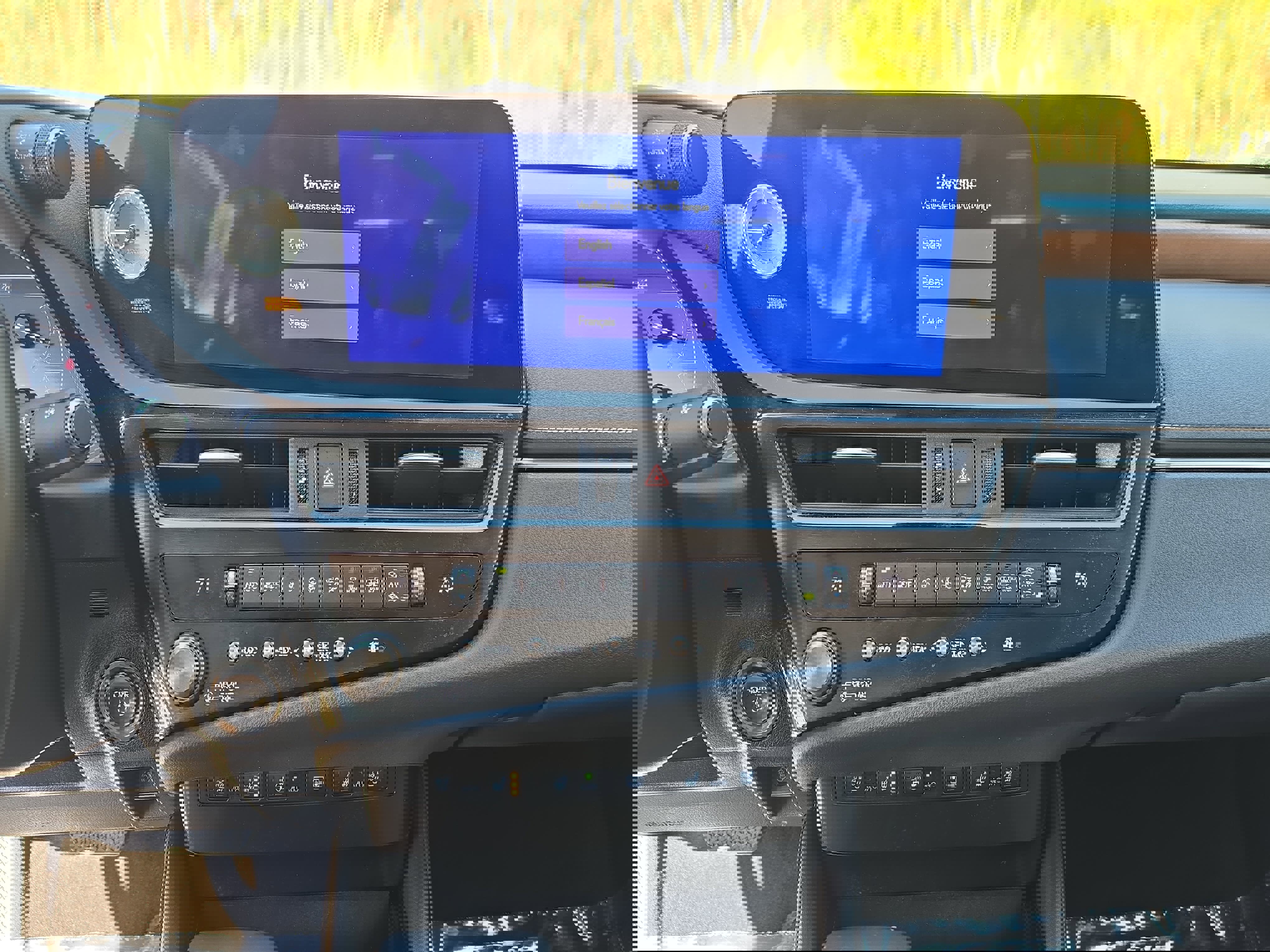 Used 2024 Lexus ES 300h Ultra Luxury w/ Accessory Package (Z2) image 19