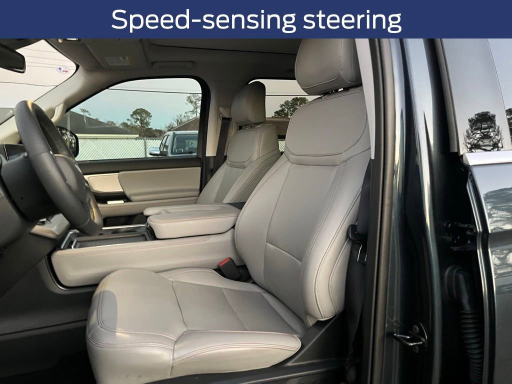 Used 2025 Ford Expedition Active image 7