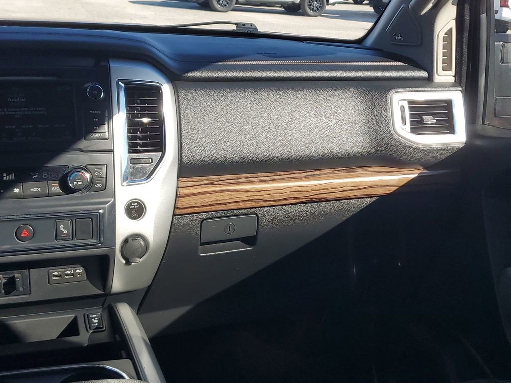 Used 2019 Nissan Titan SL w/ Chrome Package image 26