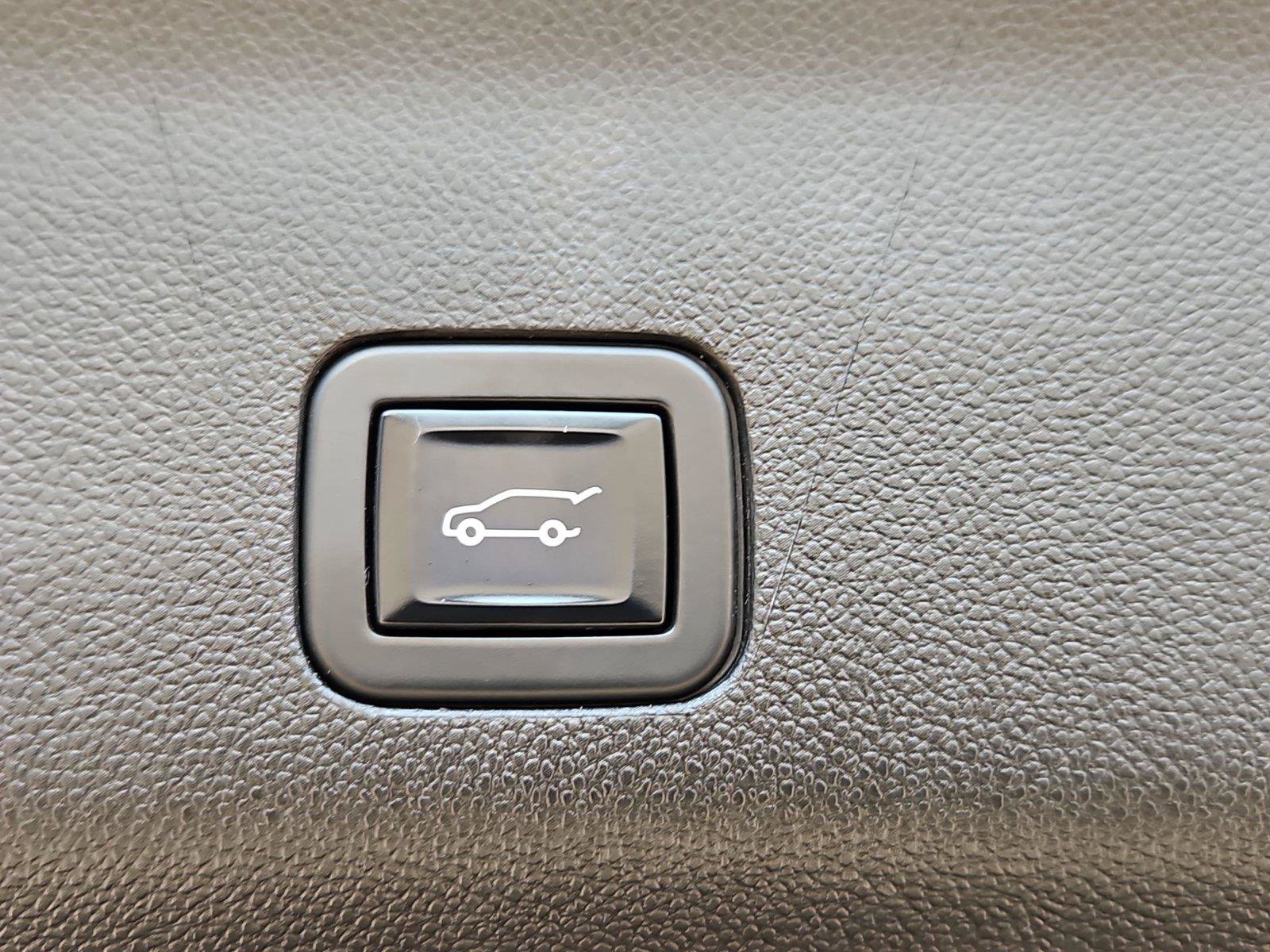 Used 2023 Cadillac Escalade Sport AWD/4WD image 33