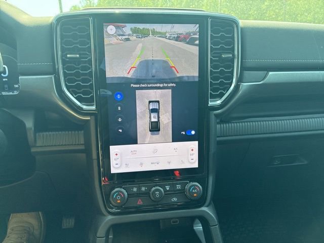 Used 2025 Ford Ranger Lariat w/ Trailer Tow Package image 12