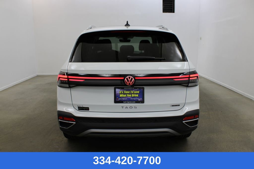 New 2026 Volkswagen Taos SEL image 3
