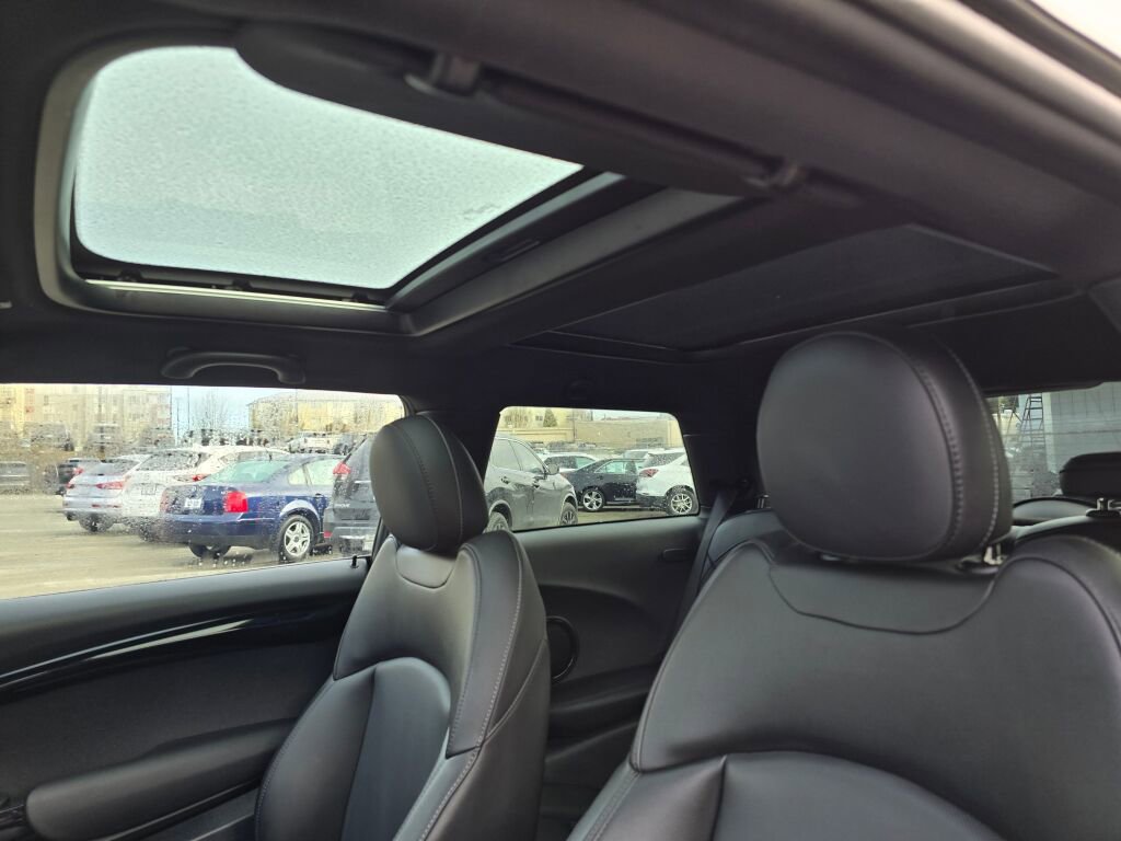 Used 2019 MINI Cooper S w/ Storage Package image 21