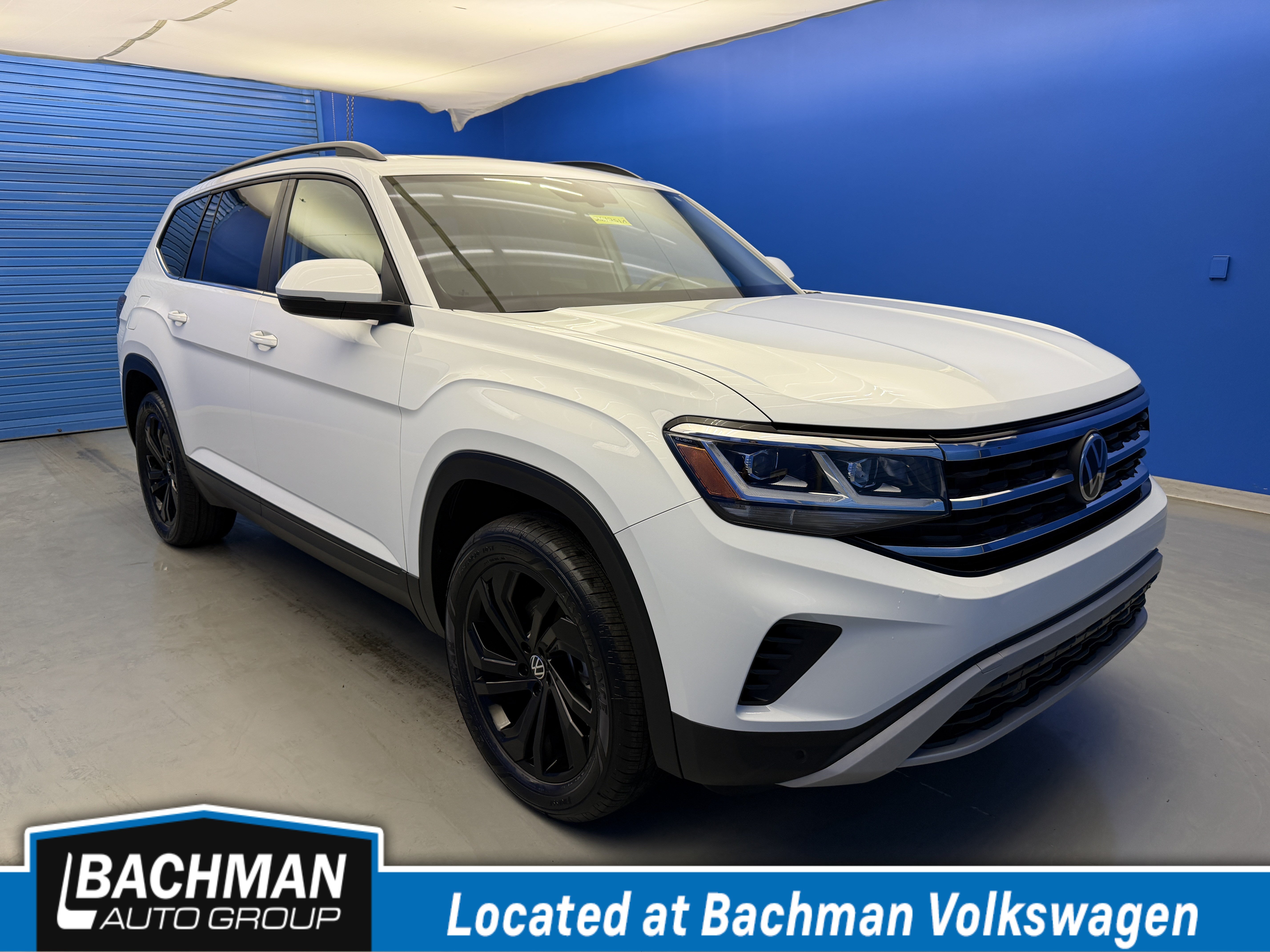 Used 2023 Volkswagen Atlas SE w/ Panoramic Sunroof Package