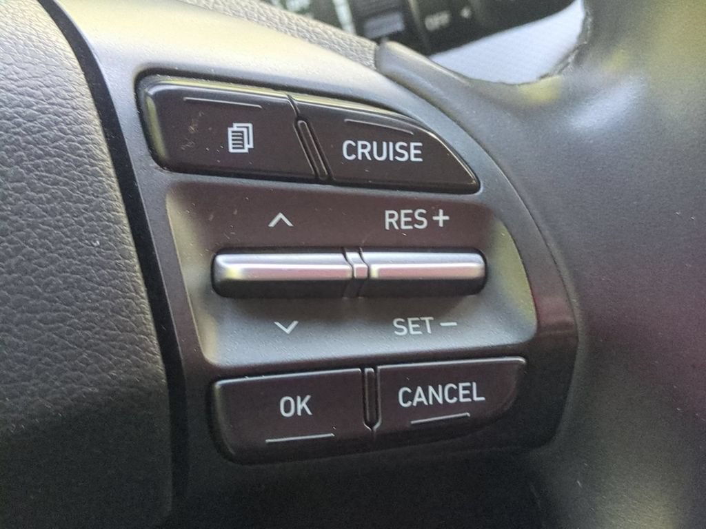 Used 2018 Hyundai Kona SEL AWD/4WD image 16