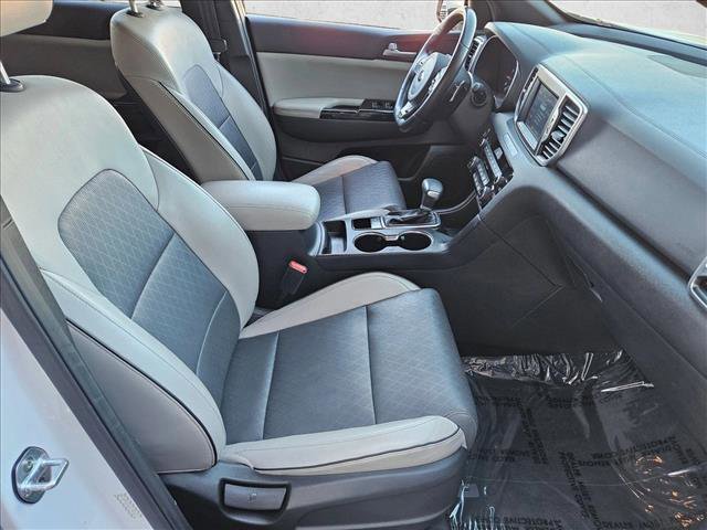 Used 2018 Kia Sportage EX w/ EX Sport Appearance Package image 19