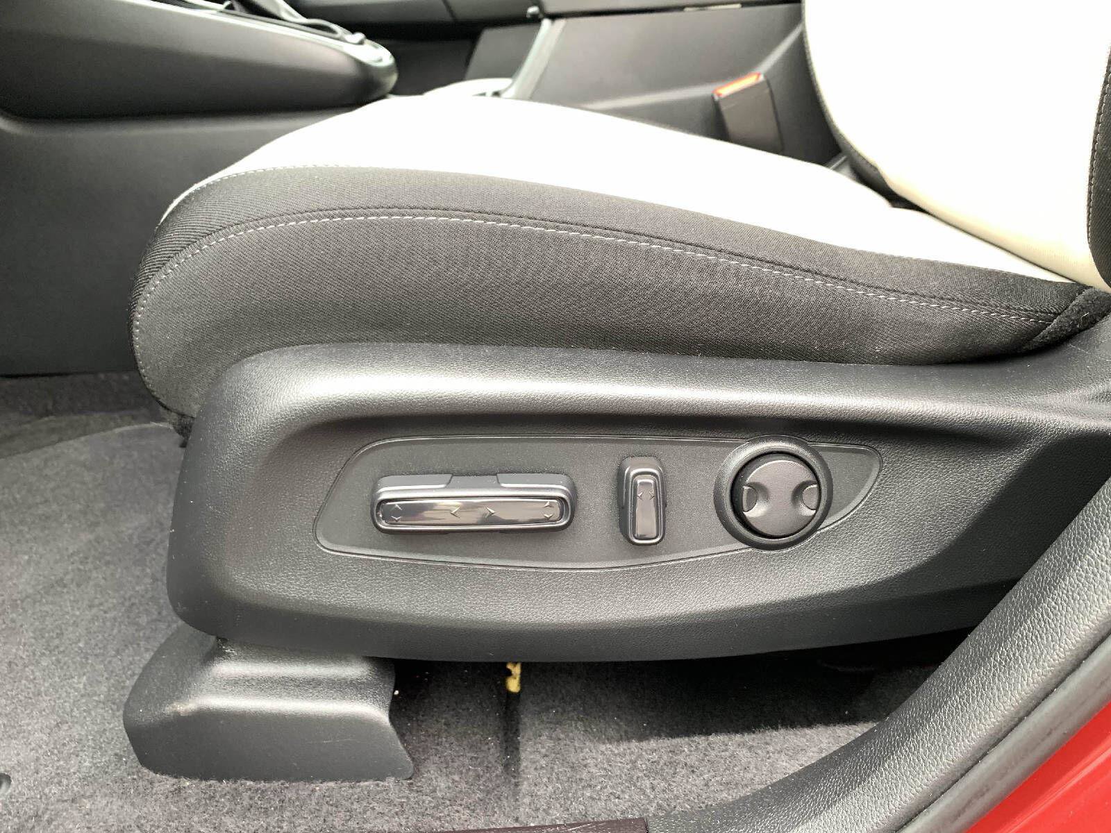 Certified 2025 Honda CR-V EX image 31