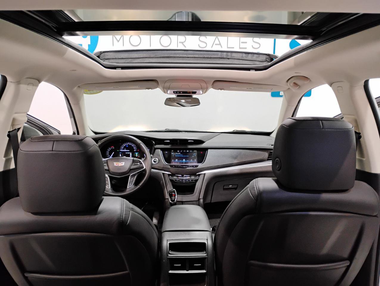 Used 2018 Cadillac XT5 Luxury w/ Driver Awareness Package image 49